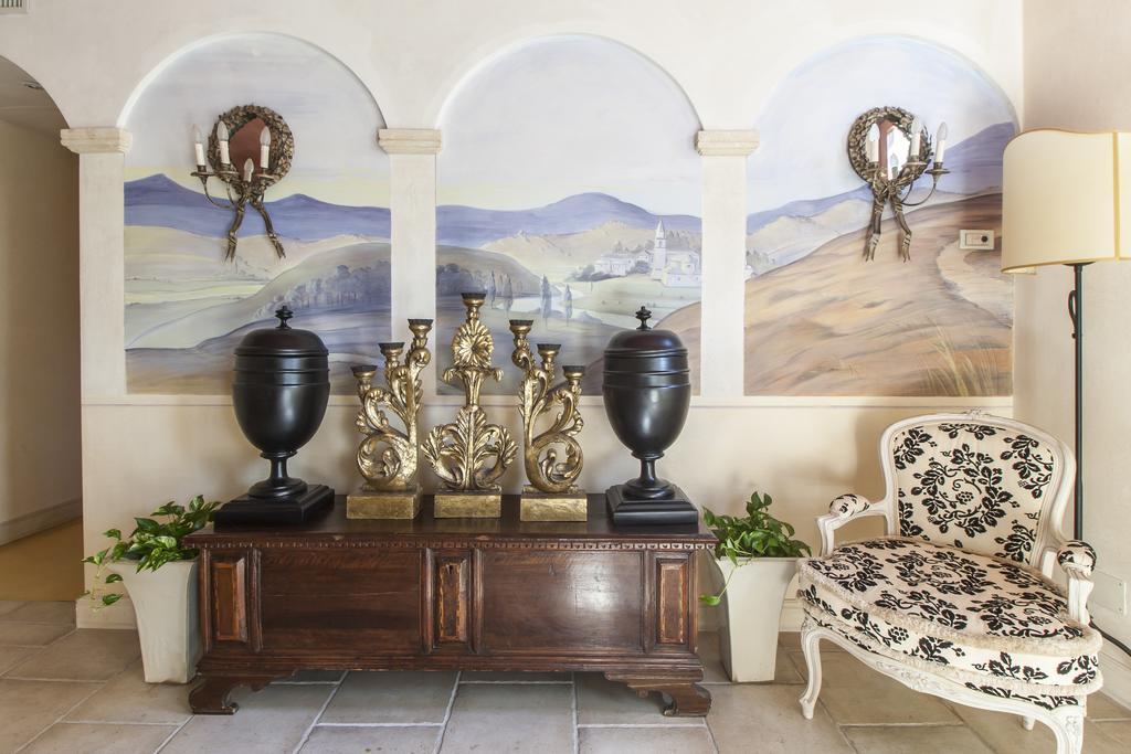 Charming Hotel Dei Chiostri Фоллина Экстерьер фото